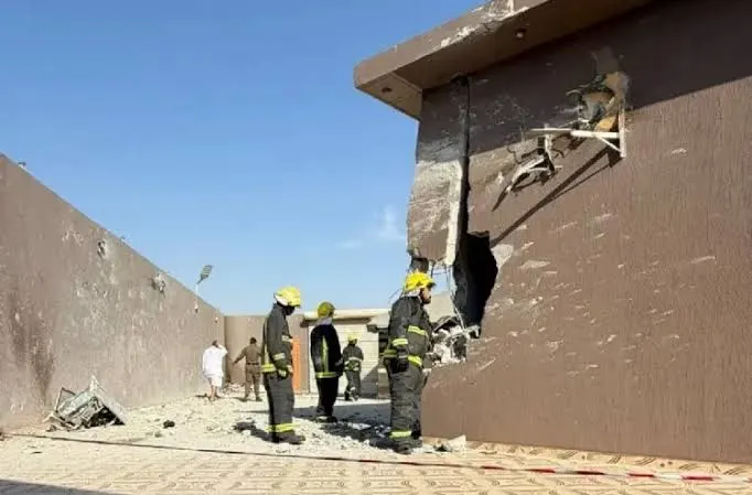 السعودية: وفاة شخصين وإصابة اثنين آخرين جراء سقوط شظايا مسيرة في حقل نفطي