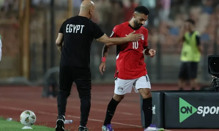 لإنهاء الخلاف.. تفاصيل كواليس جلسة هاني أبو ريدة ومحمد صلاح في تركيا